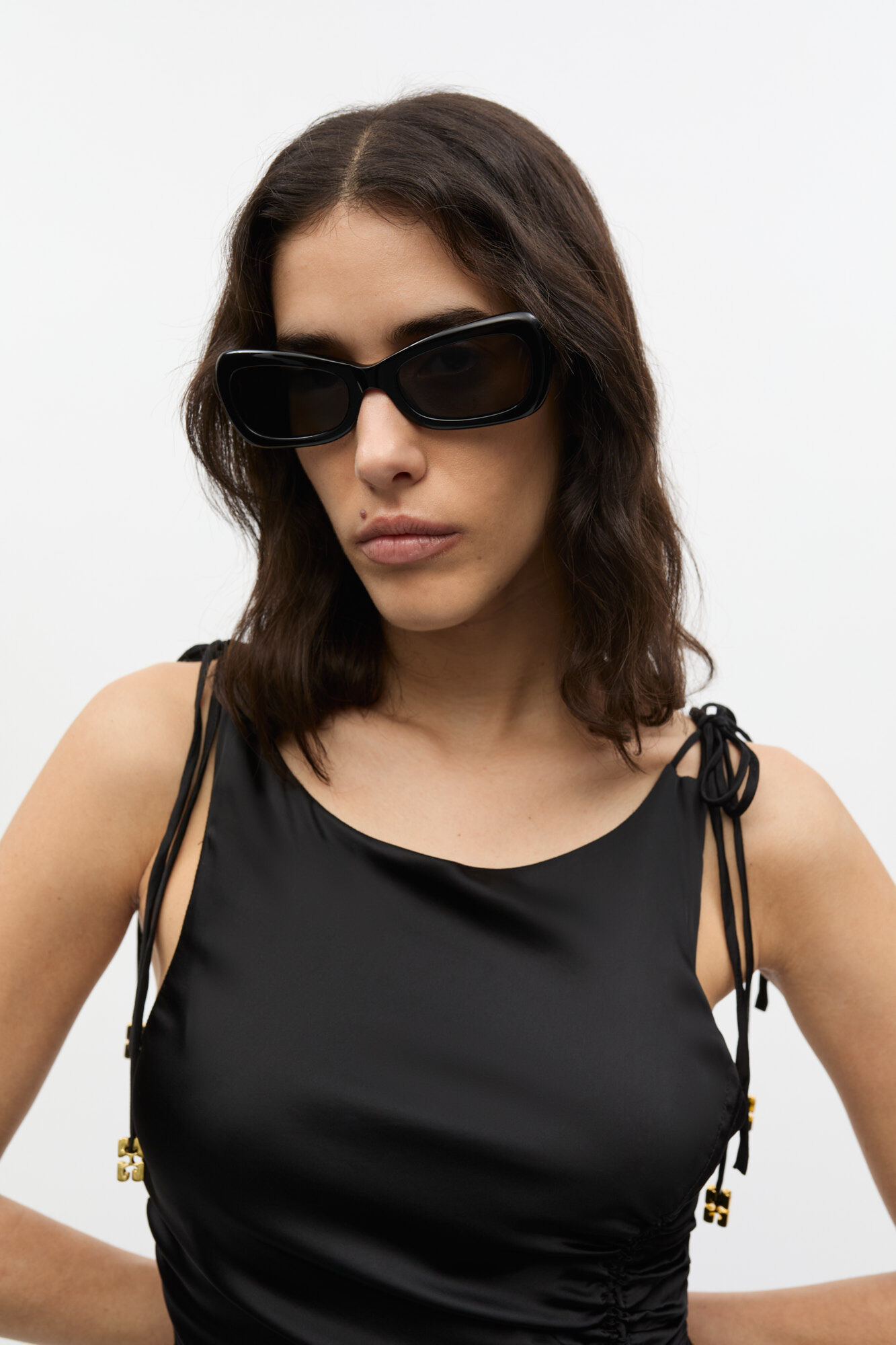 GANNI x Ace & Tate Brooke-solbriller, Acetate, in colour Black - 1 - GANNI